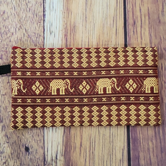 Gorgeous 🐘 Pouch - Picture 5 of 7